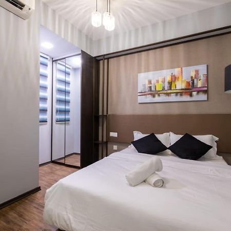 Loft Pano Seaview Suite 2 Bedroom By The Only Bnb Jelutong ภายนอก รูปภาพ