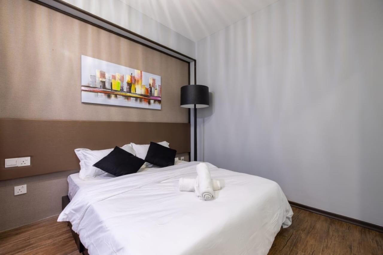 Loft Pano Seaview Suite 2 Bedroom By The Only Bnb Jelutong ภายนอก รูปภาพ