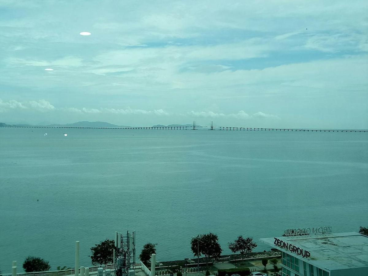 Loft Pano Seaview Suite 2 Bedroom By The Only Bnb Jelutong ภายนอก รูปภาพ